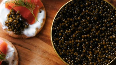 Bowfin caviar